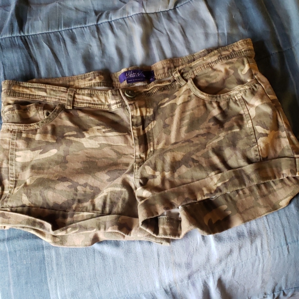 Camo short shorts